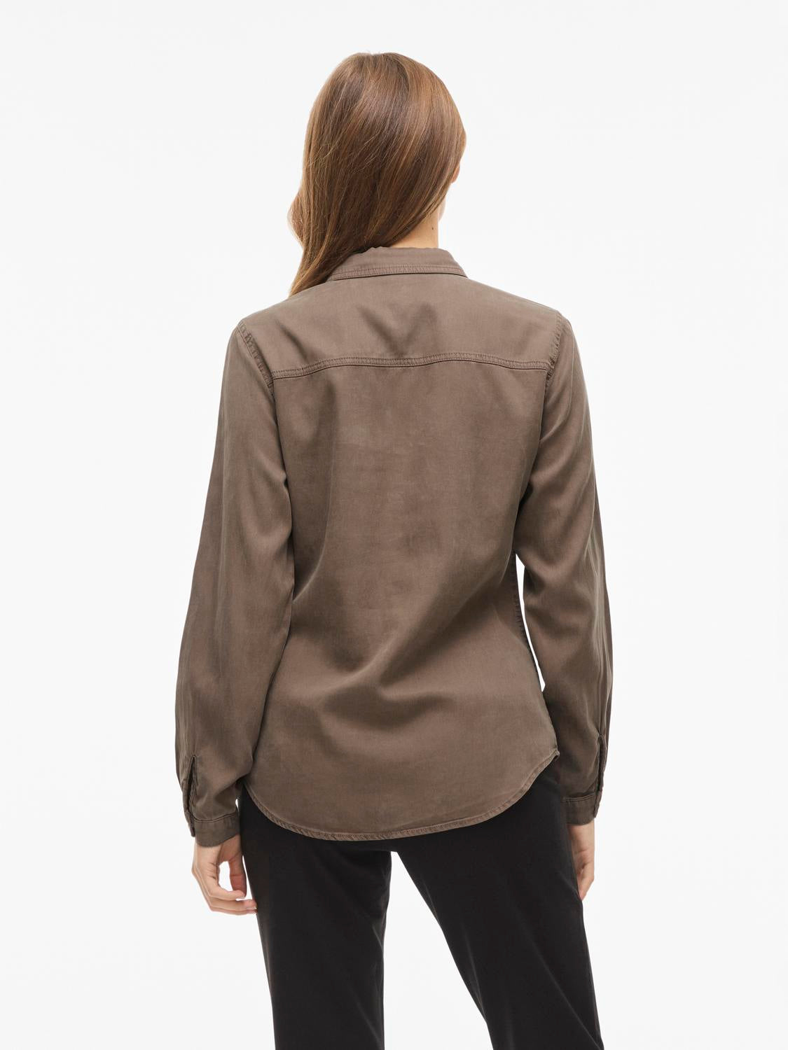 model_shot-back